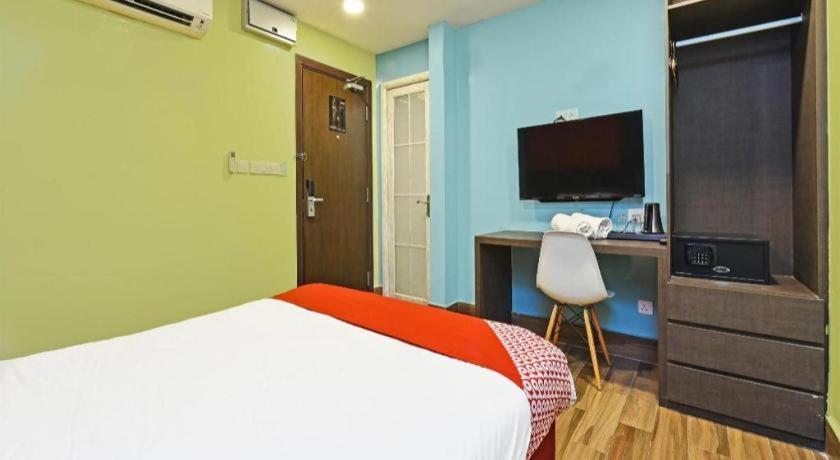 Capital O 90574 Hotel Glo Куала Лумпур Екстериор снимка