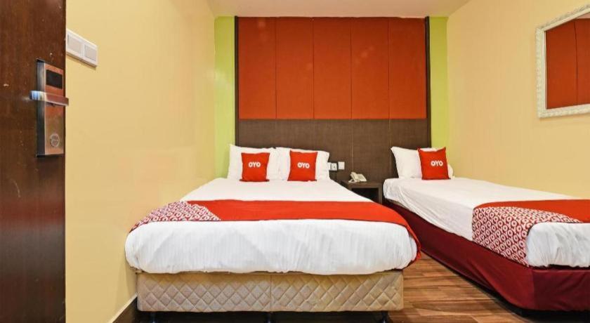 Capital O 90574 Hotel Glo Куала Лумпур Екстериор снимка