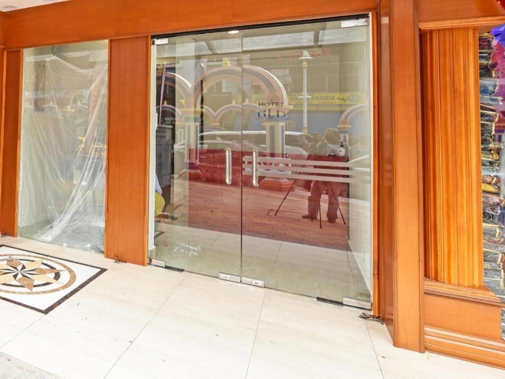Capital O 90574 Hotel Glo Куала Лумпур Екстериор снимка